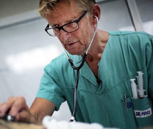 Israel Banned Renowned Doctor and Human Rights Activist <b>Mads Gilbert</b> from ... - Mads-Gilbert